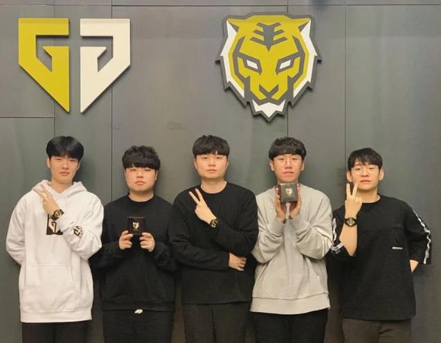 当令人期待 当令人期待