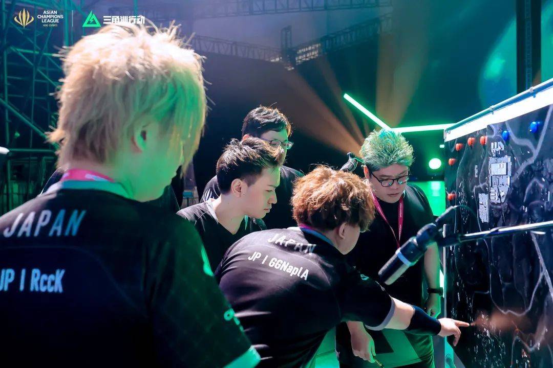 队在整场比 队在整场比